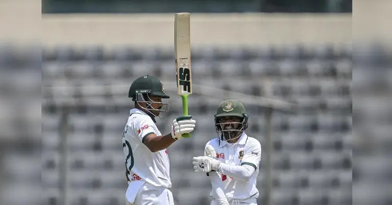 নাজমুল হোসেন শান্ত ও মুমিনুল হক